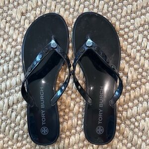 Tory Burch TPU flip-flop, size 9. Like new condition!